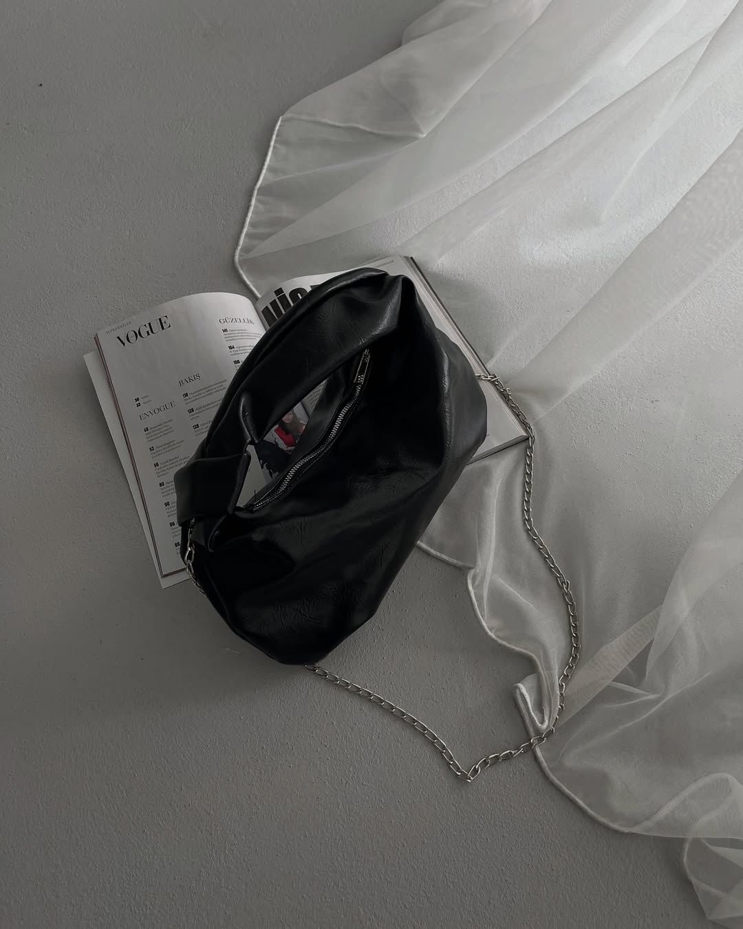 شنتة جلد طري حجم صغير