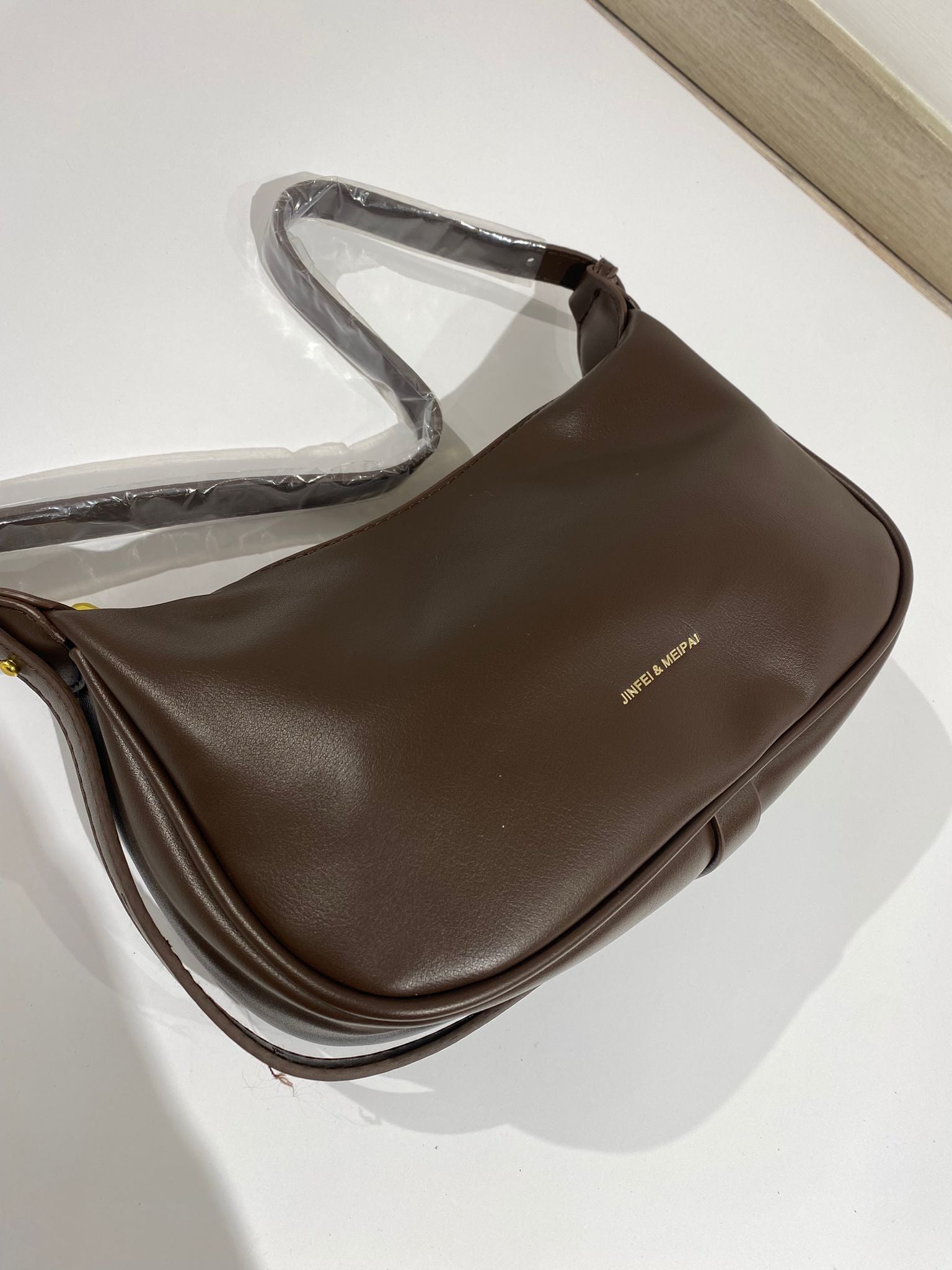 شنتة كتف جلد