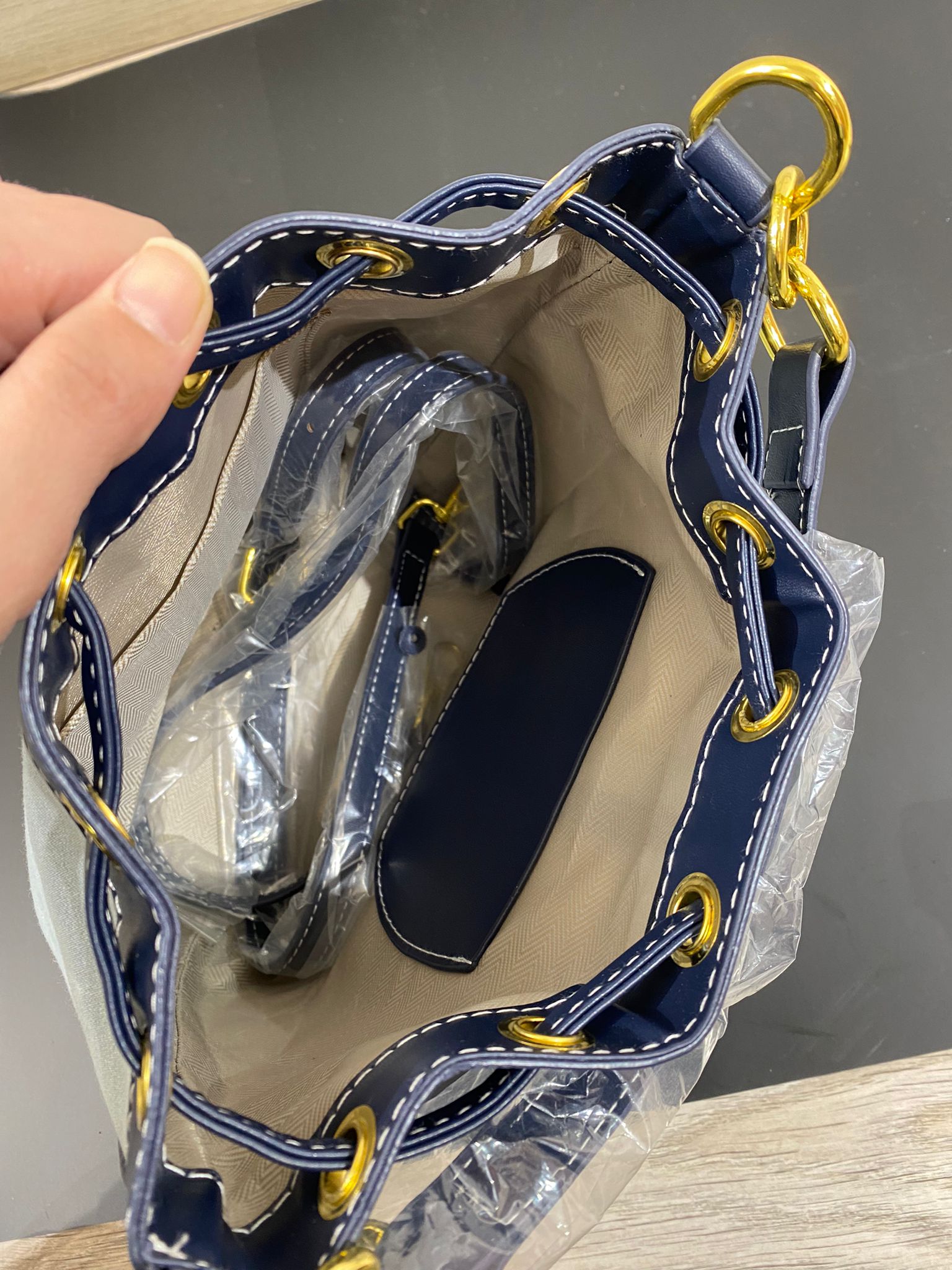 شنتة كروس جينز