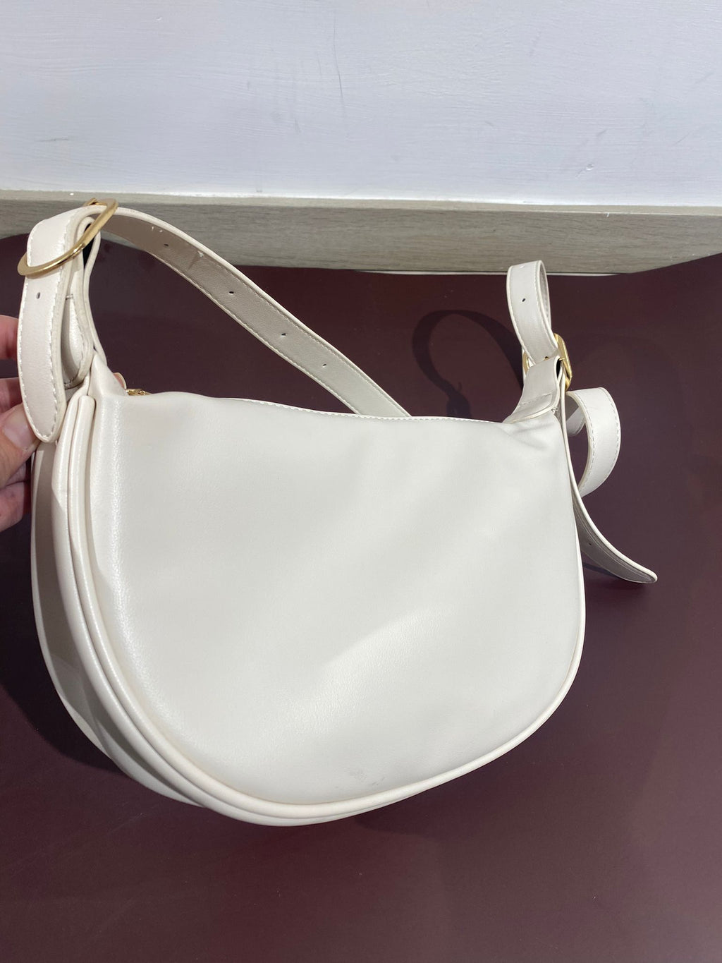 شنتة جلد كروس او كتف