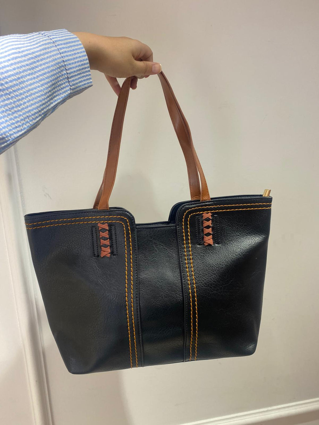 شنتة جلد كتف ب سحاب