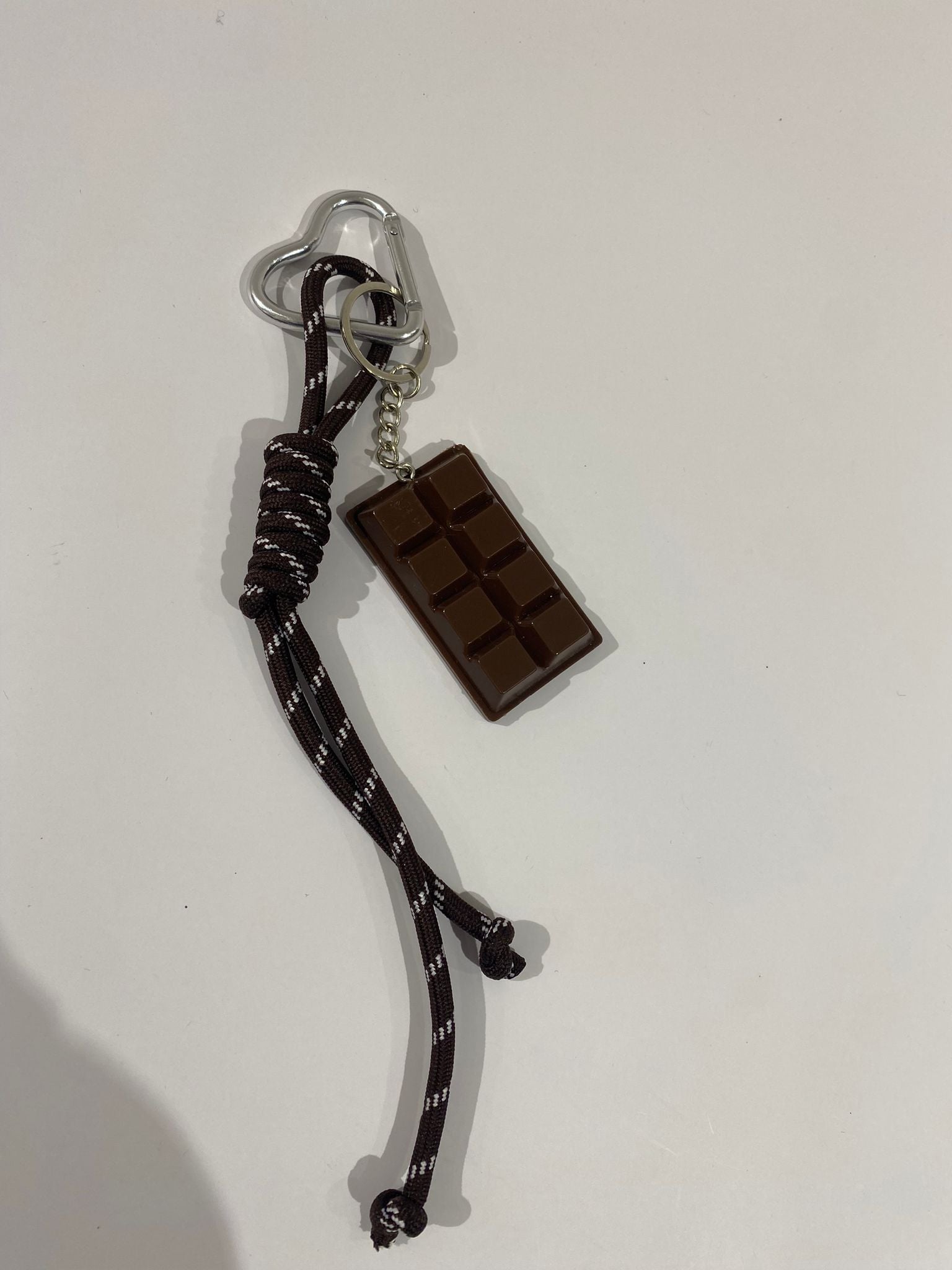 تشارم للشنطة