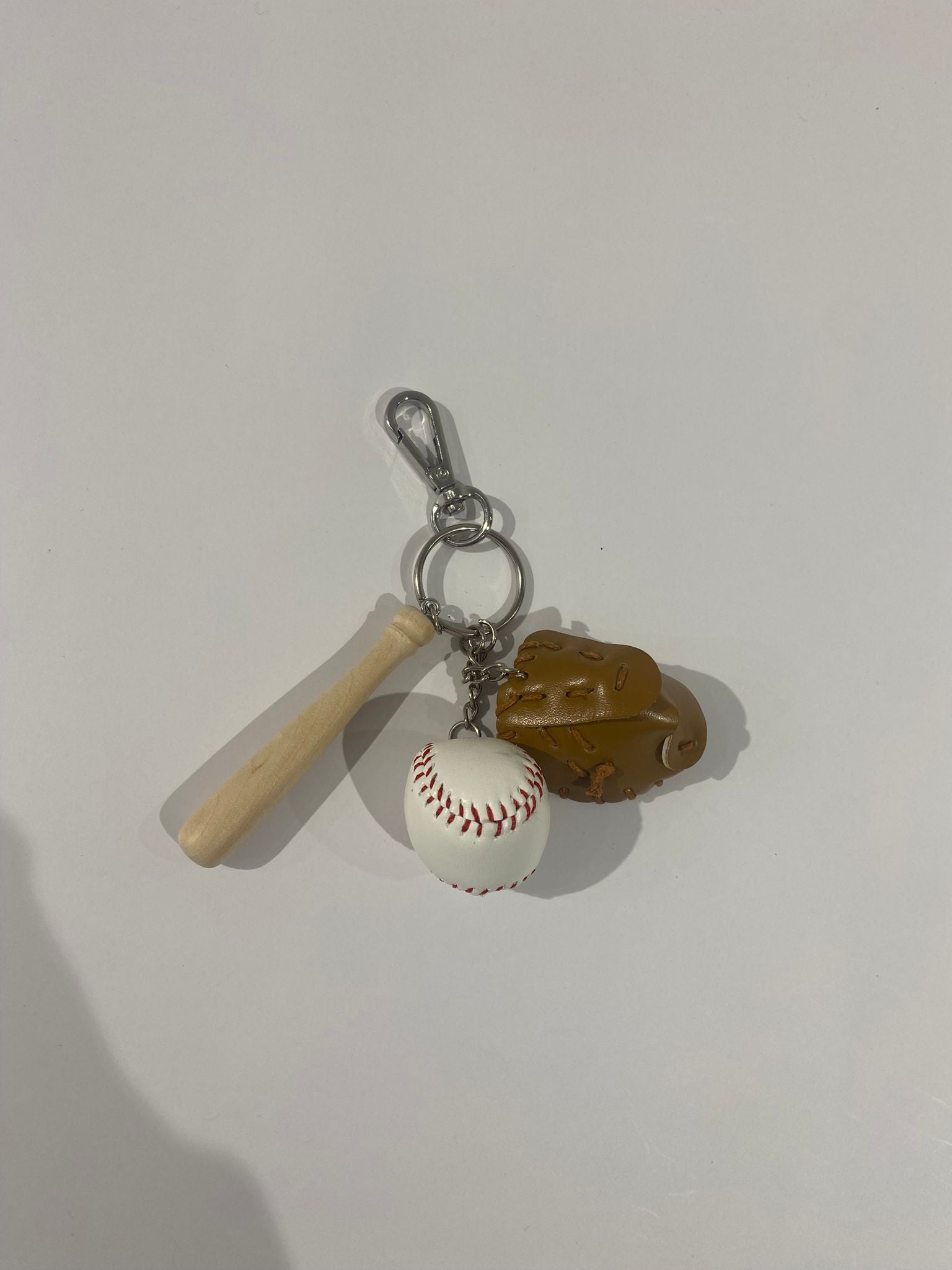 تشارم للشنطة