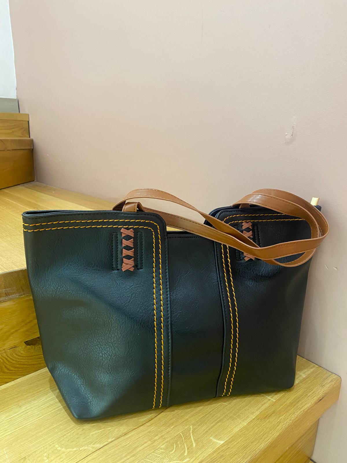 شنتة جلد كتف ب سحاب