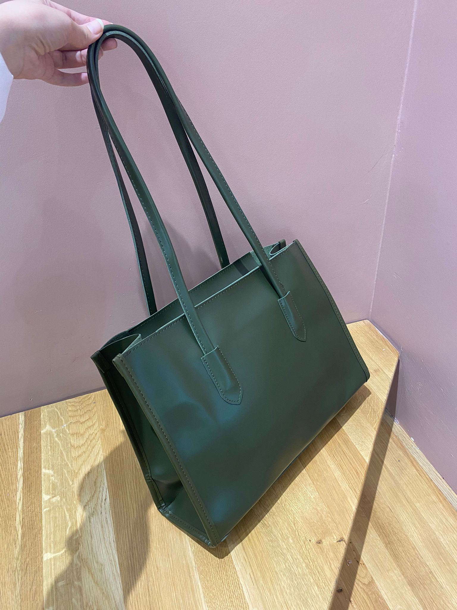 شنتة كتف جلد سادة