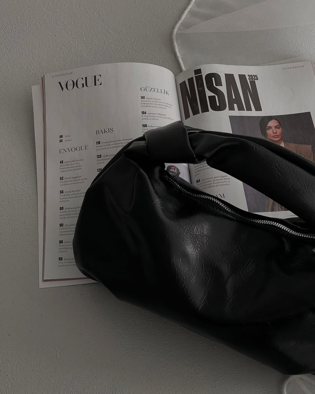 شنتة جلد طري حجم صغير