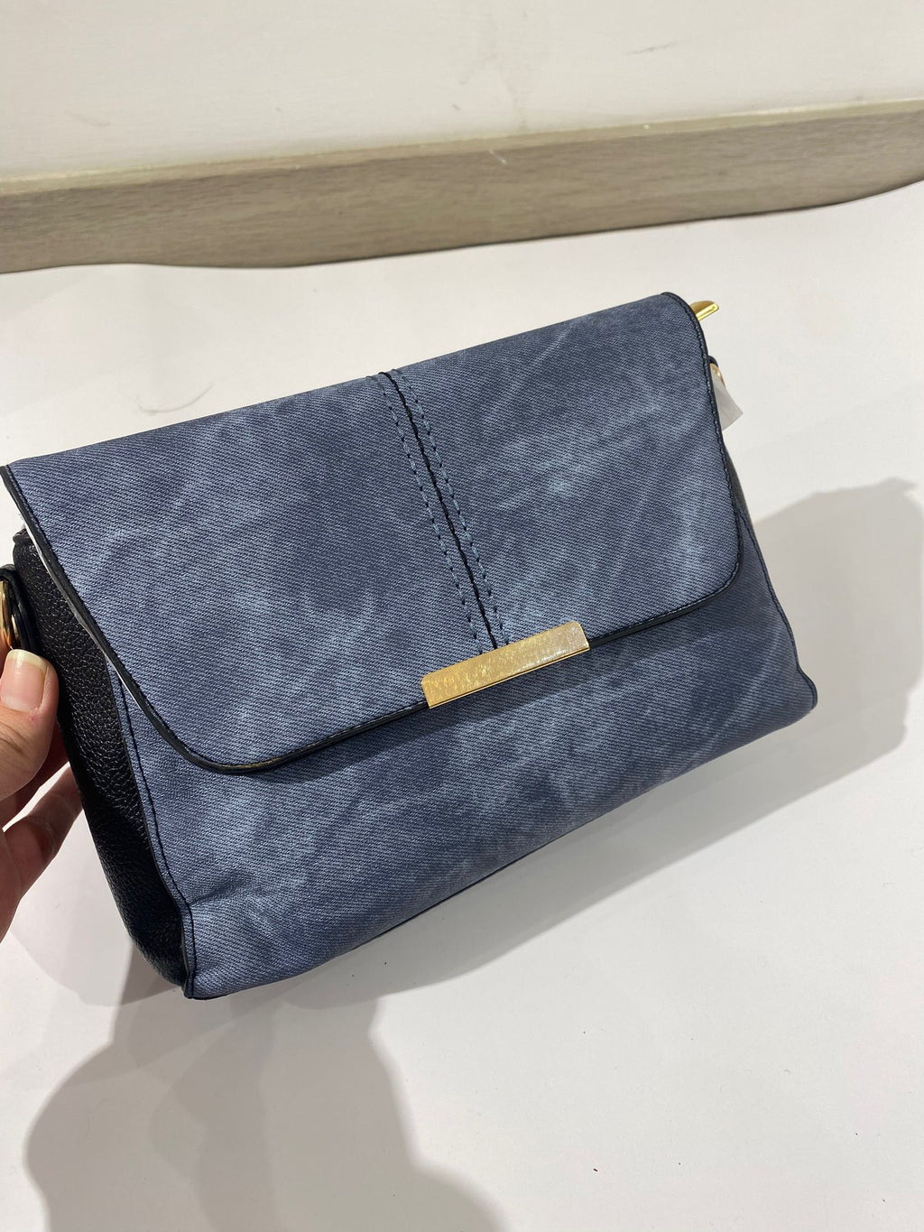 شنتة كروس حجم صغير