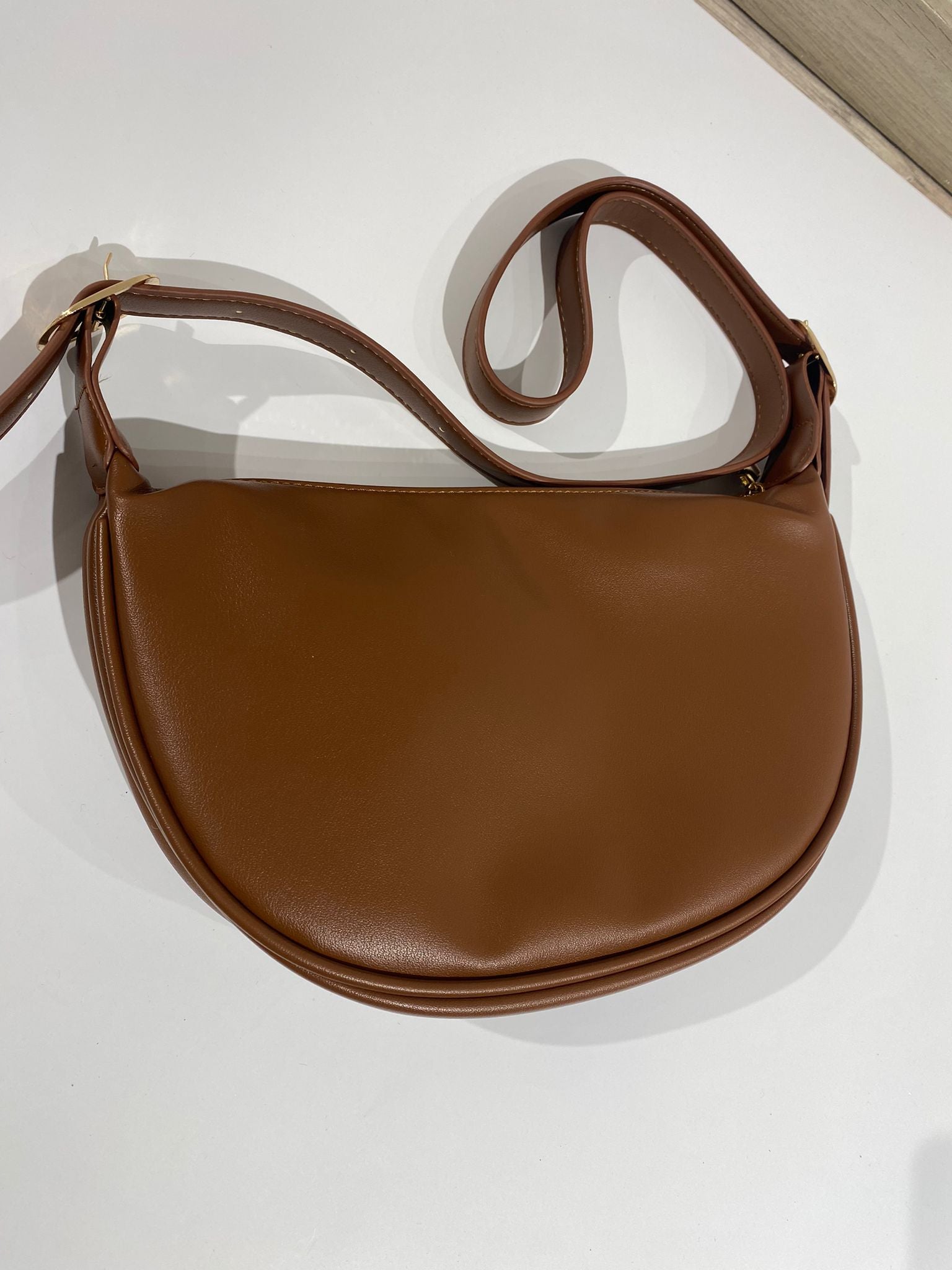 شنتة جلد كروس او كتف