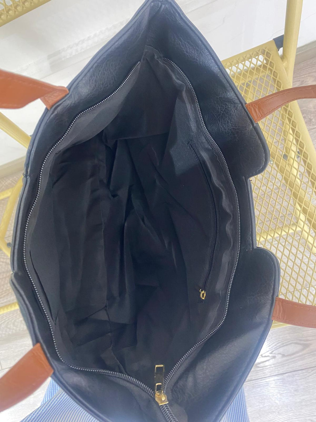 شنتة جلد كتف ب سحاب