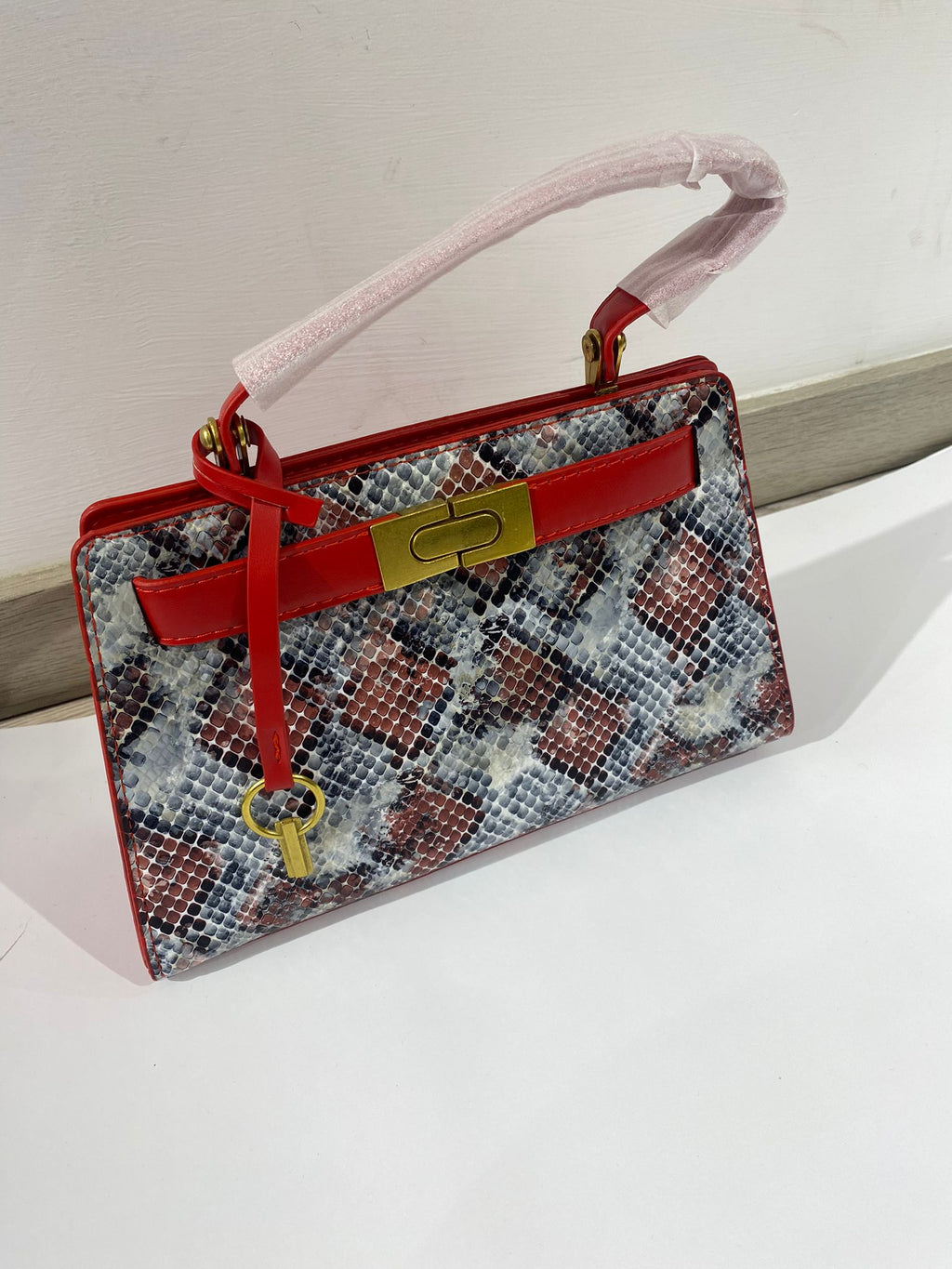 شنتة رسمية حجم صغير