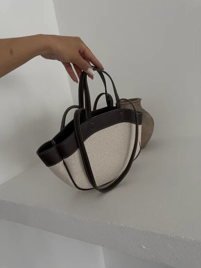 شنتة كتف مع شنتة مكياج صغيرة