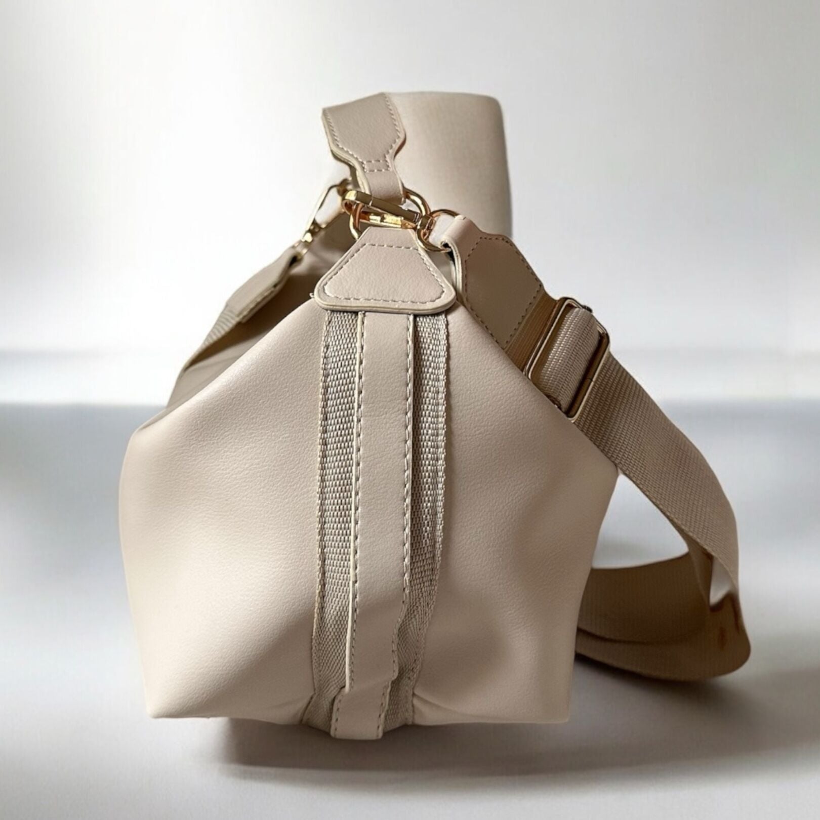 شنتة جلد كروس