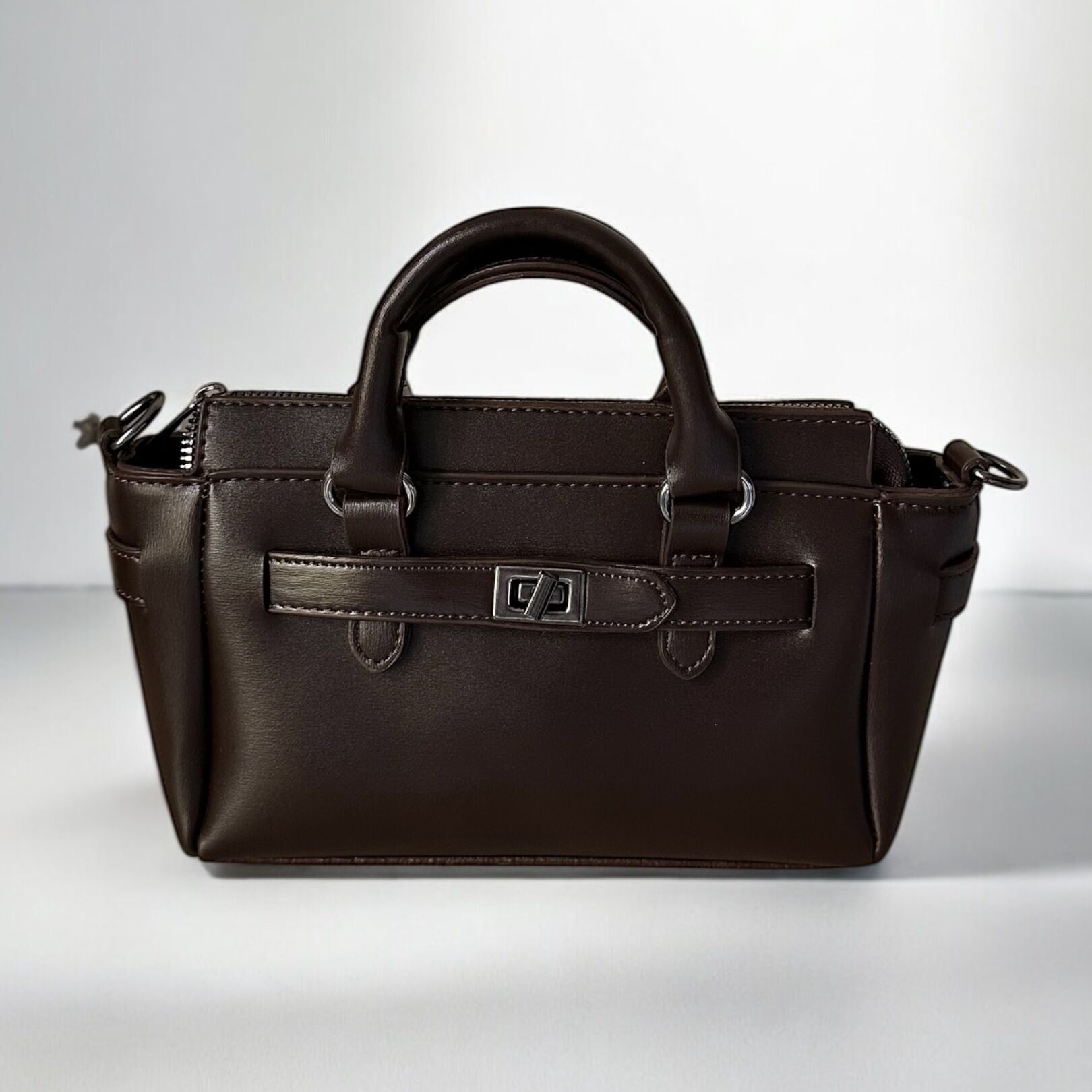 شنتة جلد كروس