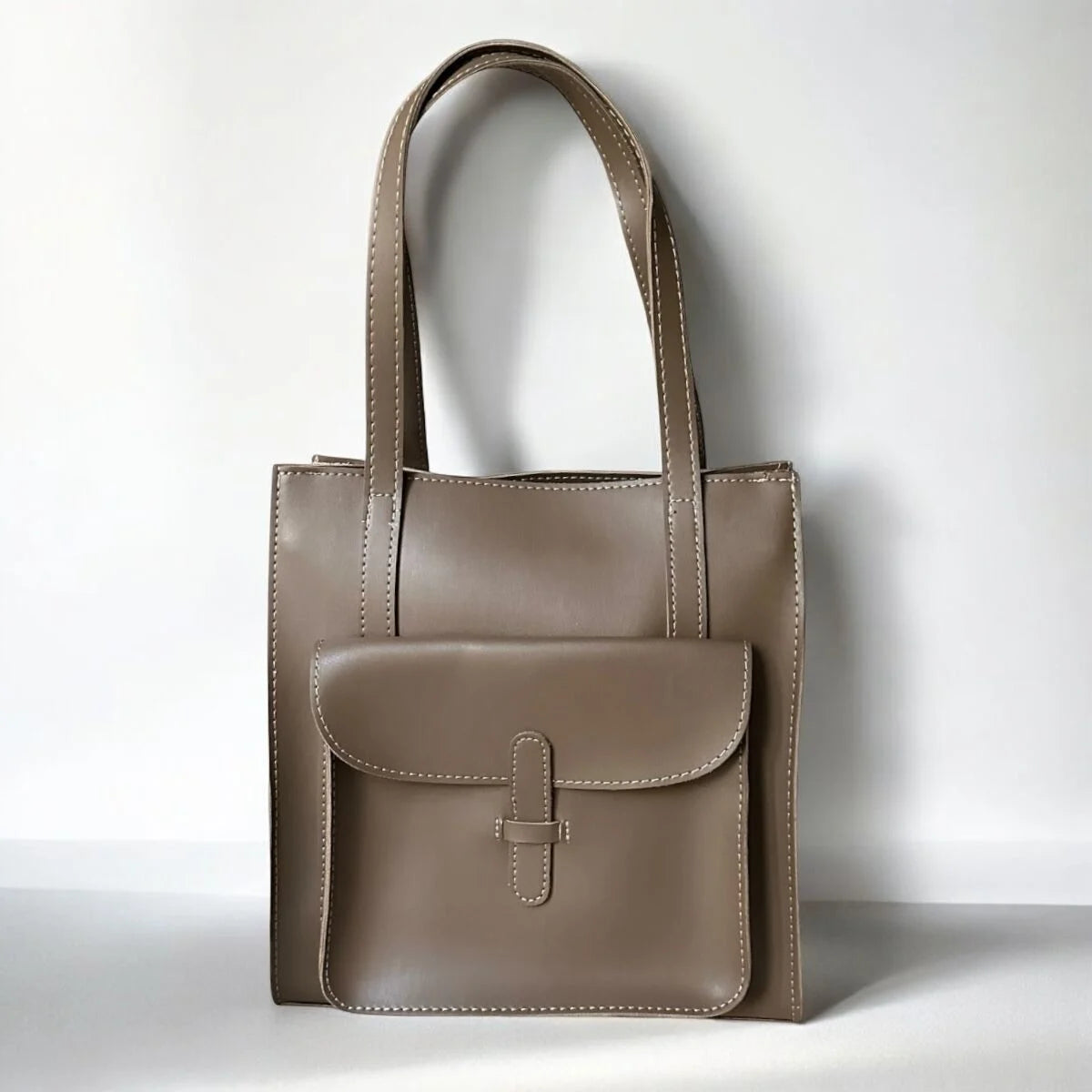 شنتة كتف جلد ب 3 دفات