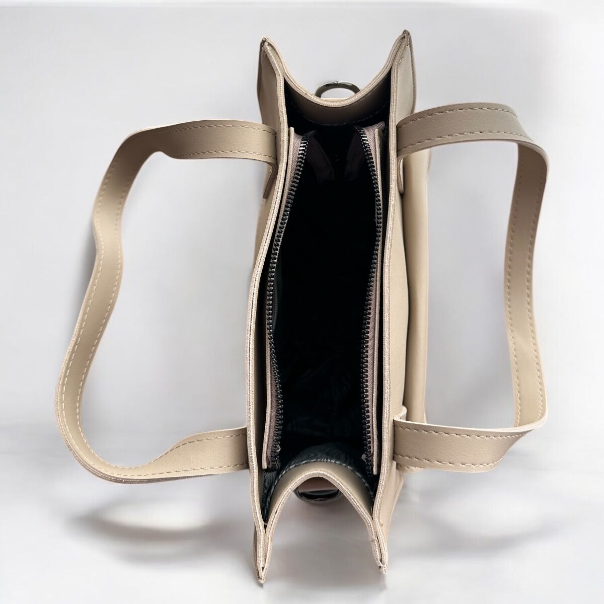 شنتة كتف جلد ب 3 دفات